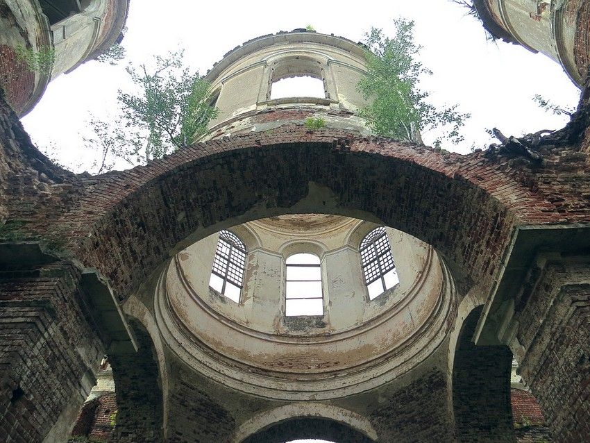 Церковь Троицы Живоначальной на погосте Баранья Гора, Кунино (Кувшиновский район, Тверская область). интерьер и убранство