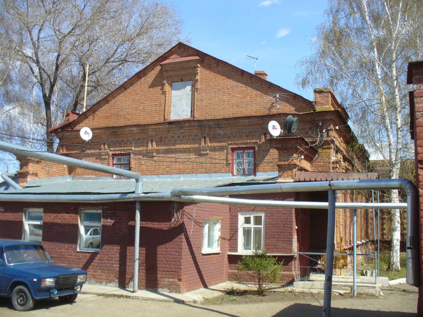 Моленная федосеевского (старопоморского) согласия в усадьбе Челышева, Чистополь (Чистопольский район, Республика Татарстан). архитектурные детали, Западный торец дома в усадьбе В. Л. Челышева, в котором располагалась моленная.
