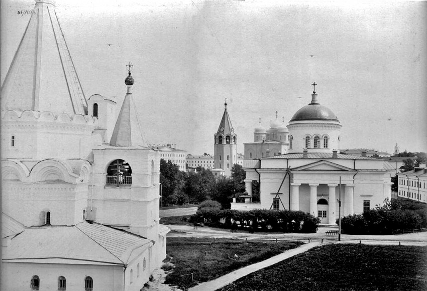 Кремль. Собор Успения Пресвятой Богородицы при Аракчеевском кадетском корпусе, Нижегородский район (Нижний Новгород, город, Нижегородская область). архивная фотография, С сайта http://andcvet.narod.ru/