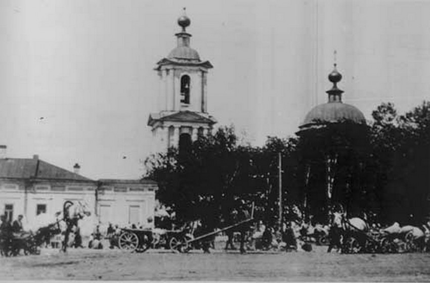 Пермь. Церковь Троицы Живоначальной на Сенной площади. архивная фотография, фото начало ХХ века с http://cs617429.vk.me/v617429192/1c363/h_H9T9Hai20.jpg