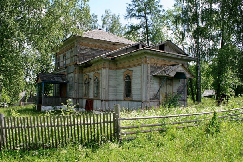 Никольское. Церковь Николая Чудотворца. общий вид в ландшафте