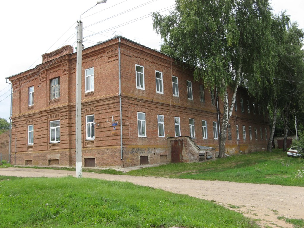 Успенский Чистопольский женский монастырь, Чистополь (Чистопольский район, Республика Татарстан). дополнительная информация,  Сестринский корпус с тыльной стороны