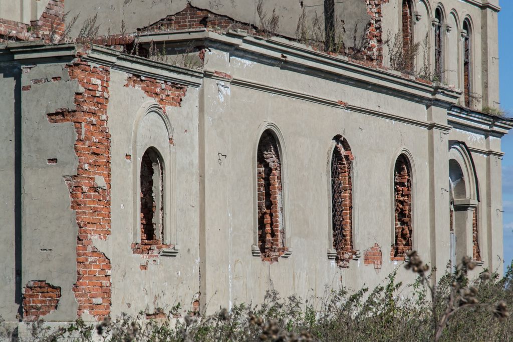 Церковь Покрова Пресвятой Богородицы, Русские Сарсазы (Чистопольский район, Республика Татарстан). архитектурные детали, трапезная