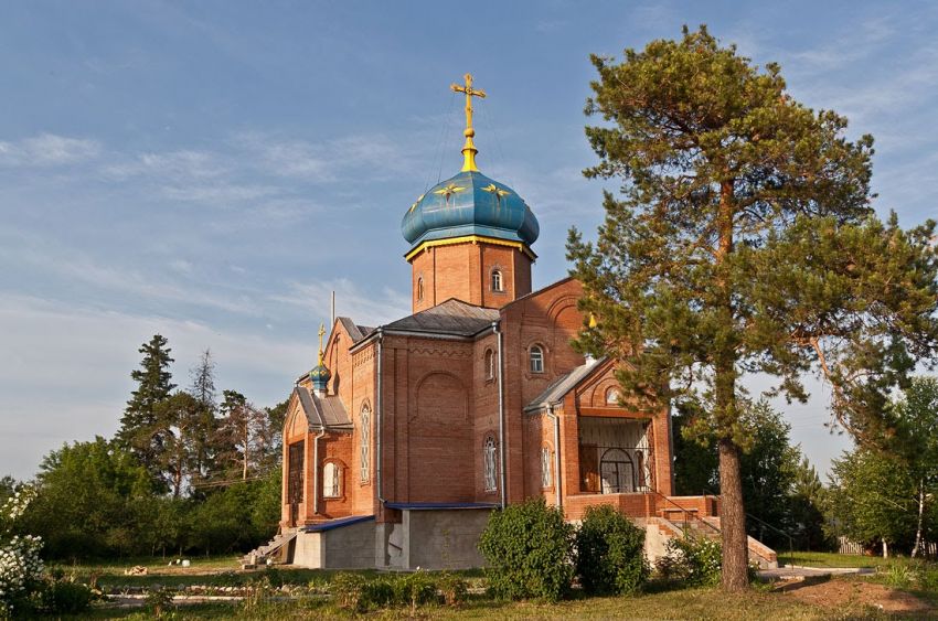 Церковь Рождества Христова (новая), Мулловка (Мелекесский район, Ульяновская область). фасады