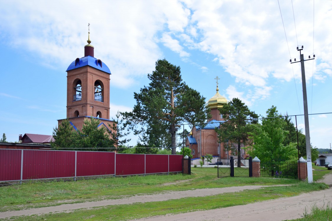 Мулловка. Церковь Рождества Христова (новая). фасады