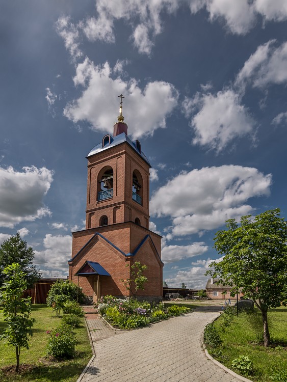 Мулловка. Церковь Рождества Христова (новая). архитектурные детали