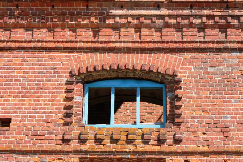 Церковь Успения Пресвятой Богородицы, Лужны (Чернский район, Тульская область). архитектурные детали