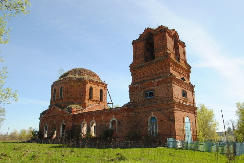 Лужны. Церковь Успения Пресвятой Богородицы. фасады