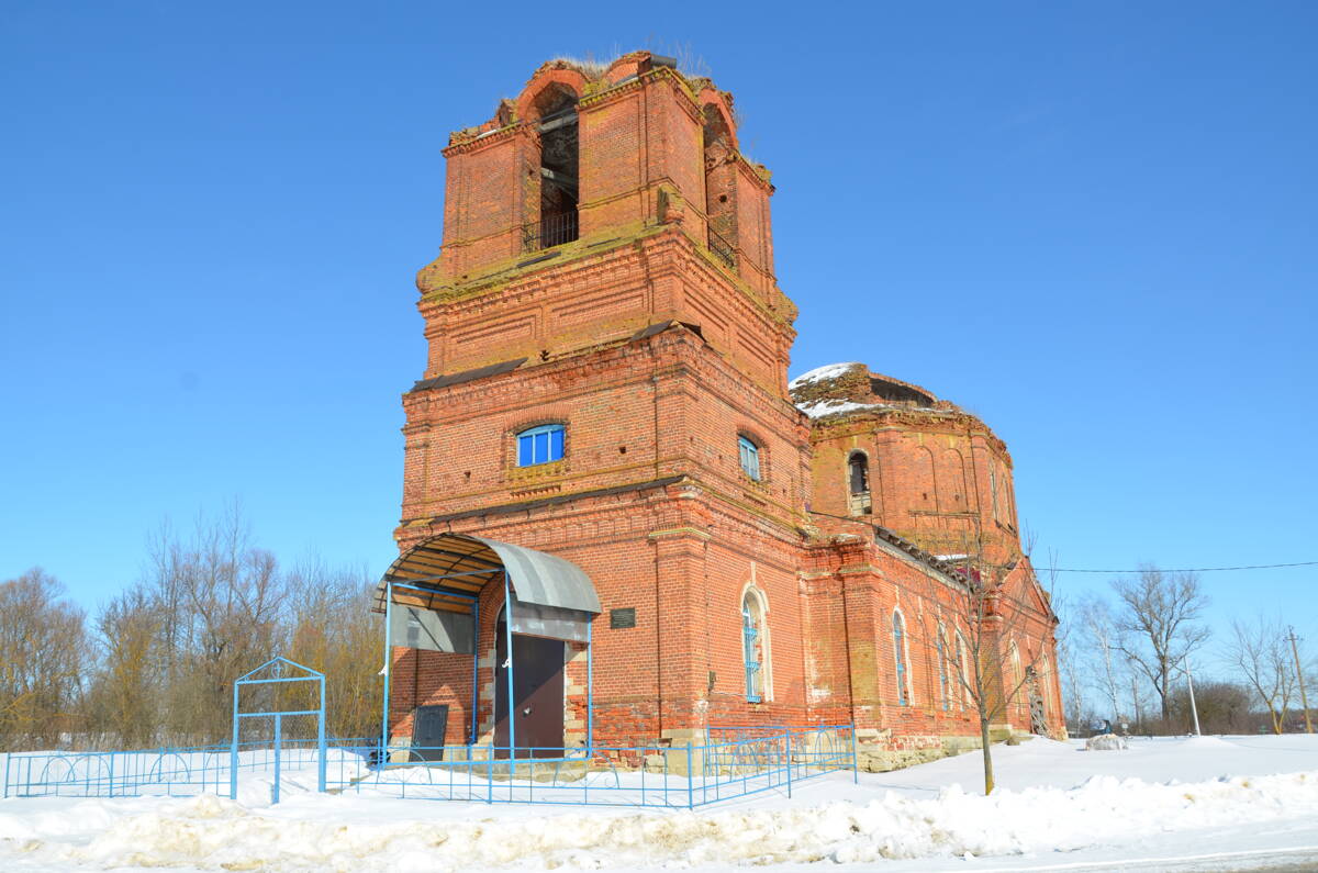 Лужны. Церковь Успения Пресвятой Богородицы. фасады