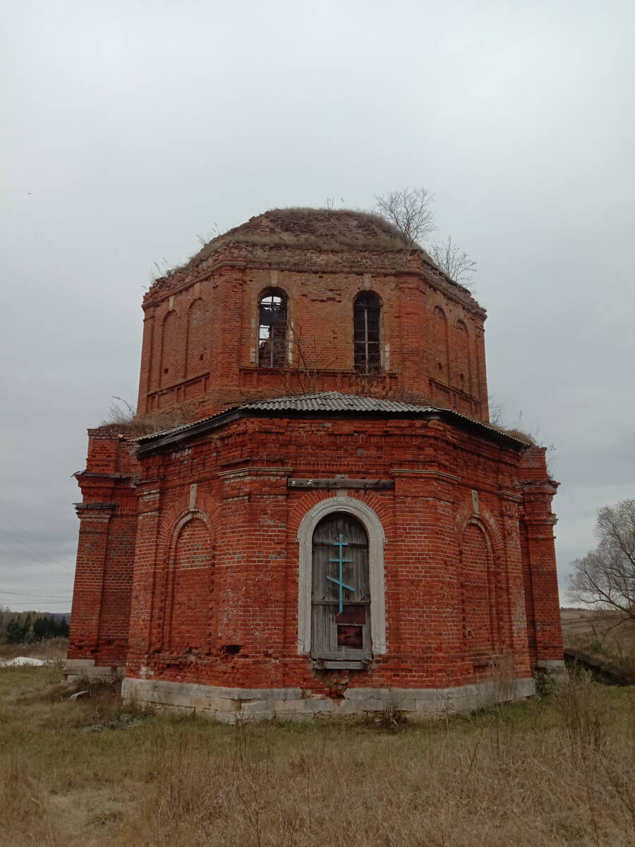 Церковь Успения Пресвятой Богородицы, Лужны (Чернский район, Тульская область). фасады