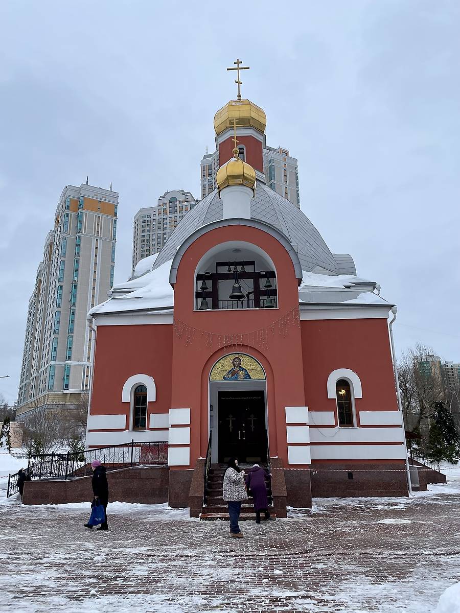 фасады. Церковь Входа Господня в Иерусалим в Бирюлёве, Бирюлёво Восточное (Южный административный округ (ЮАО), г. Москва)