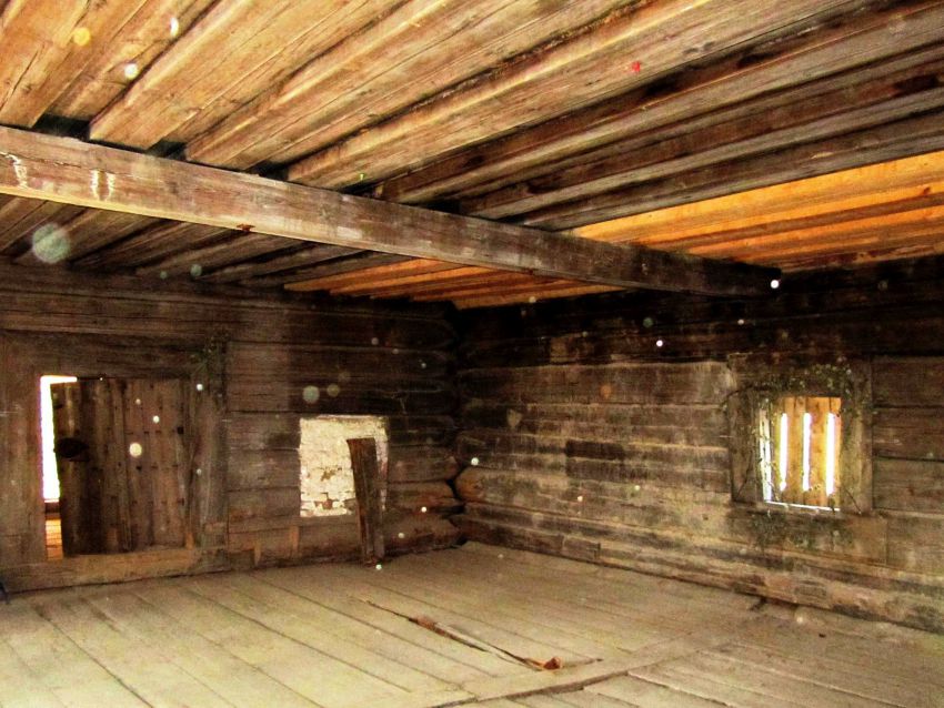 Церковь Покрова Пресвятой Богородицы, Едомский погост (Сидорова Едома), урочище (Красноборский район, Архангельская область). интерьер и убранство, трапезная. северо-западная сторона