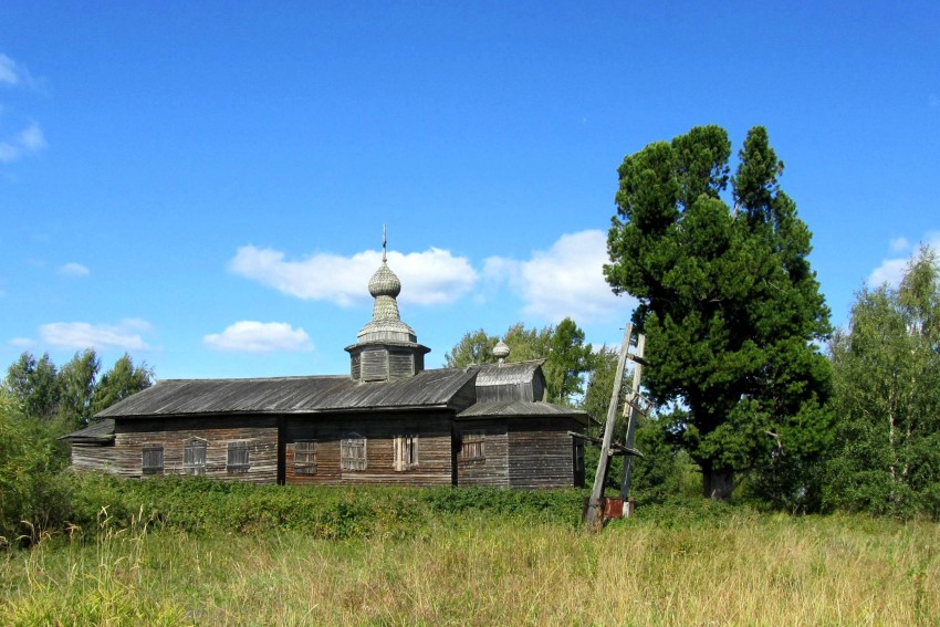 Едомский погост (Сидорова Едома), урочище. Церковь Покрова Пресвятой Богородицы. фасады, вид с юга