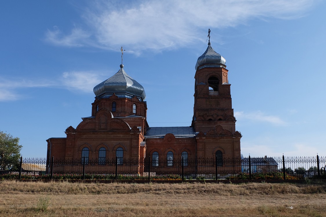 Новая Бинарадка. Церковь Казанской иконы Божией Матери. фасады
