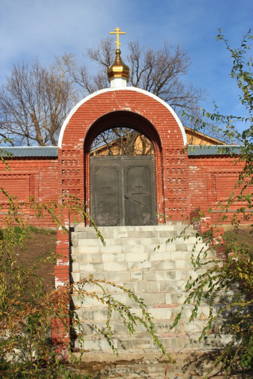 Воскресенский мужской монастырь, Портпосёлок (Тольятти, город, Самарская область). фасады, Монастырские ворота выходящие к берегу Волги