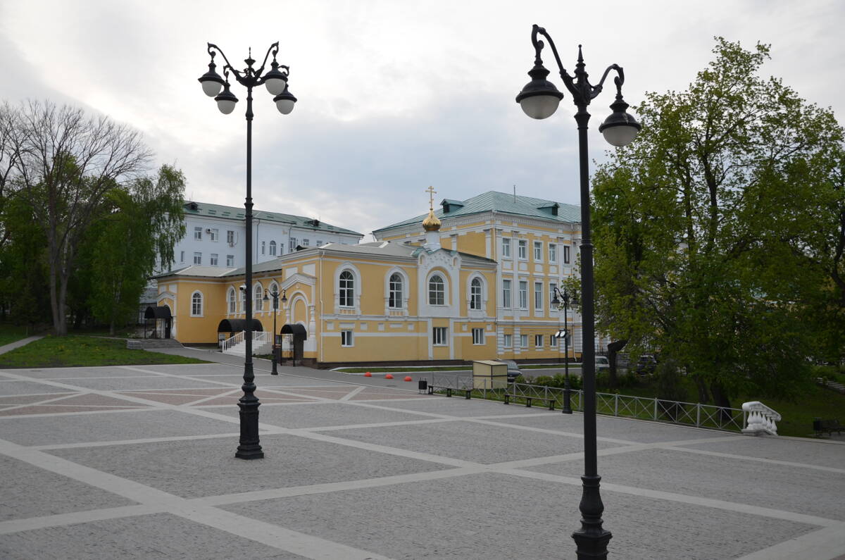 Церковь Воскресения Христова при епархиальном управлении, Пенза (Пенза, город, Пензенская область). фасады