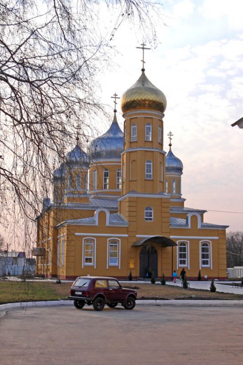 Нижний Ломов. Успенский женский монастырь. Собор Успения Пресвятой Богородицы. фасады