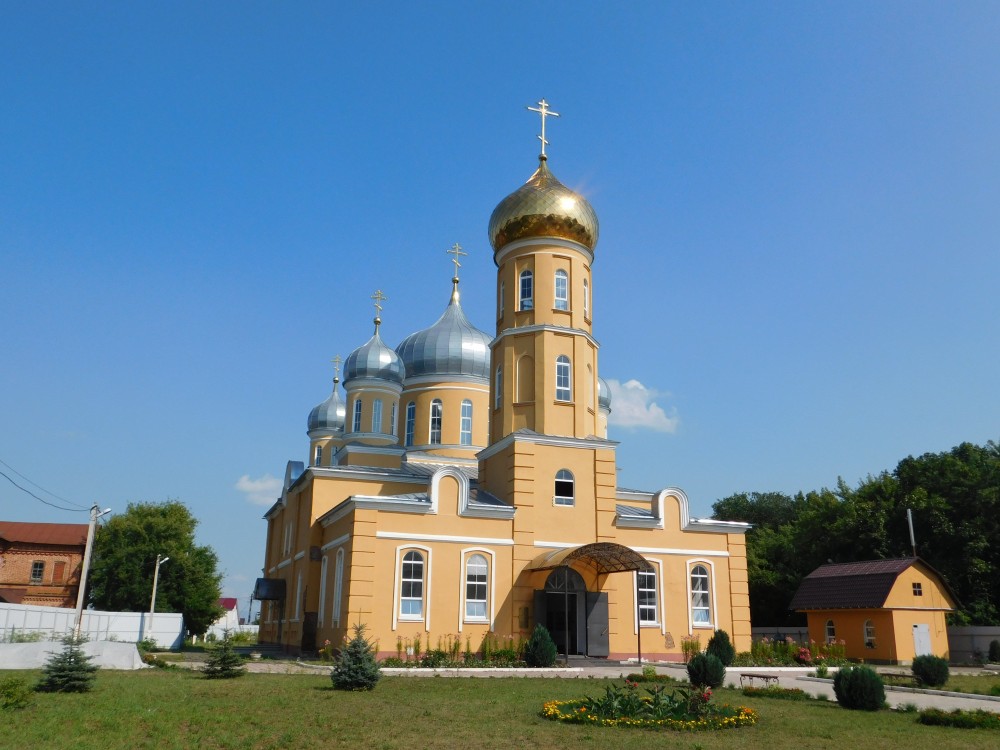 Нижний Ломов. Успенский женский монастырь. Собор Успения Пресвятой Богородицы. фасады