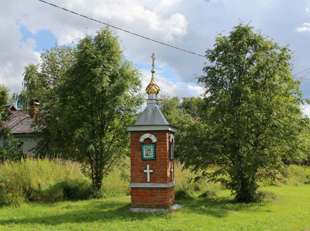 Старое Сельцо. Часовенный столп. фасады