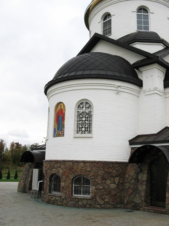 Церковь Силуана Афонского, Новая Ляда (Тамбовский район, Тамбовская область). архитектурные детали, Апсида церкви