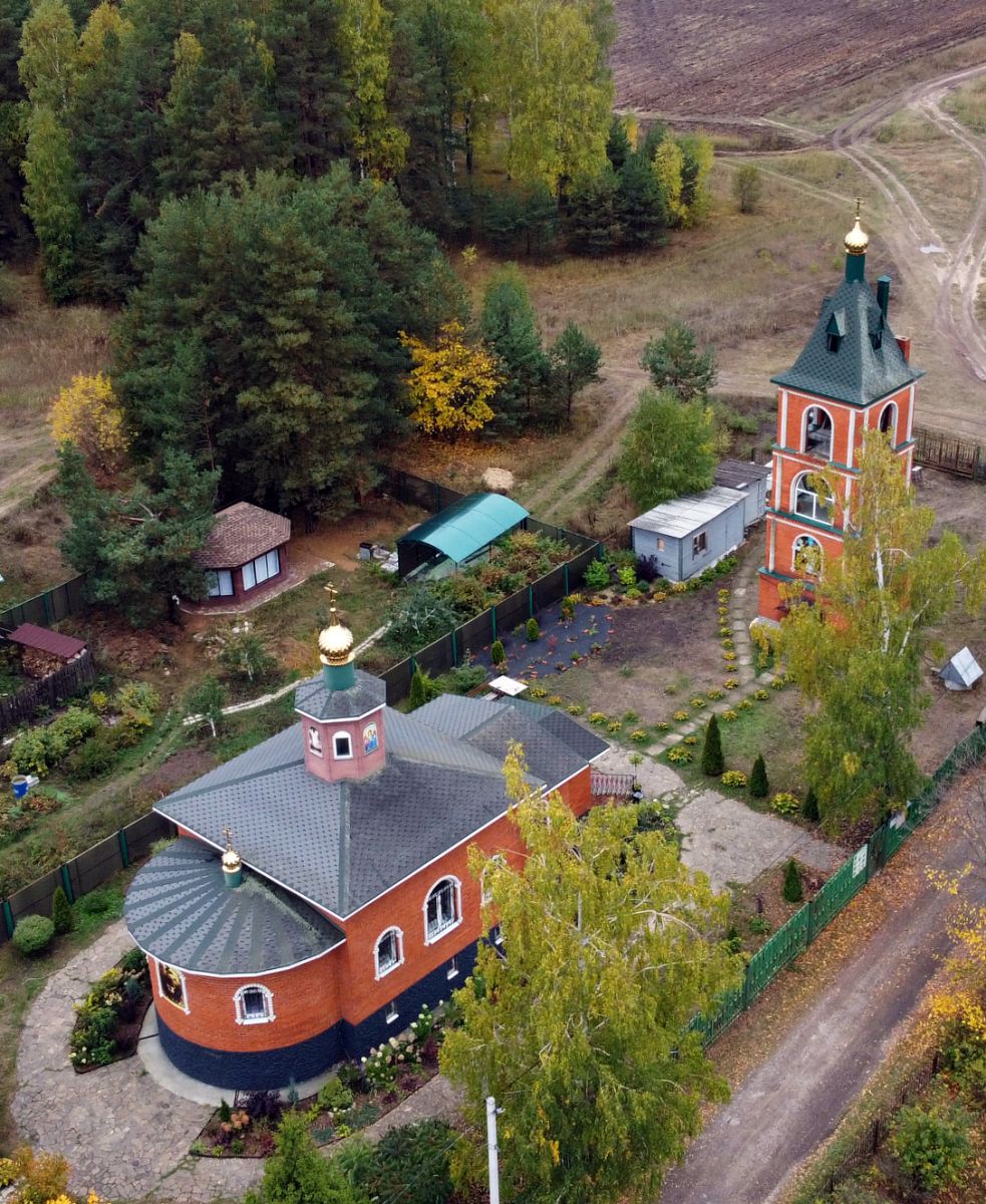 Церковь Серафима Саровского, Юркино (Орехово-Зуевский городской округ, Московская область). общий вид в ландшафте