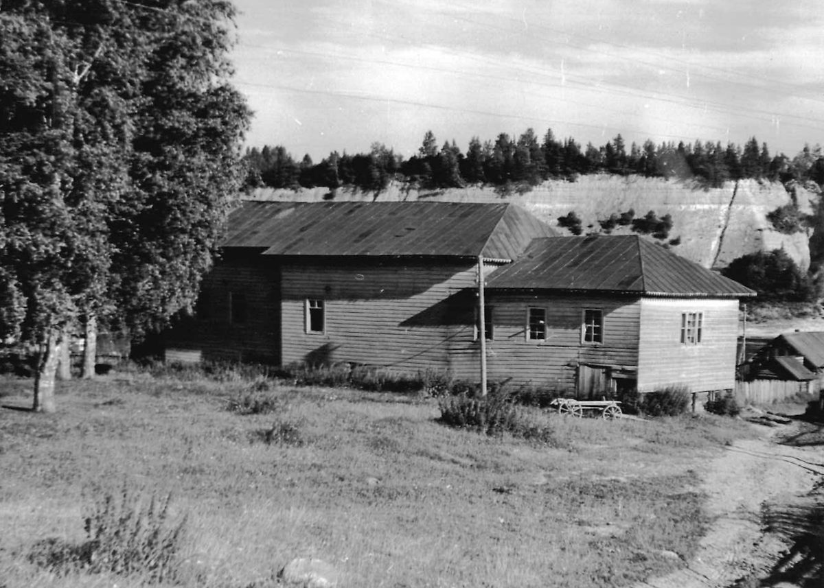 Северный фасад, июль 1970 г. Фото Е.С. Староносовой из паспорта ОКН., архивная фотография. Церковь Георгия Победоносца, Дмитриево (Нюксенский район, Вологодская область)