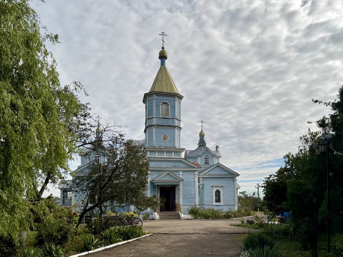 Вид с запада, фасады. Церковь Богоявления Господня, Калининская (Калининский район, Краснодарский край)
