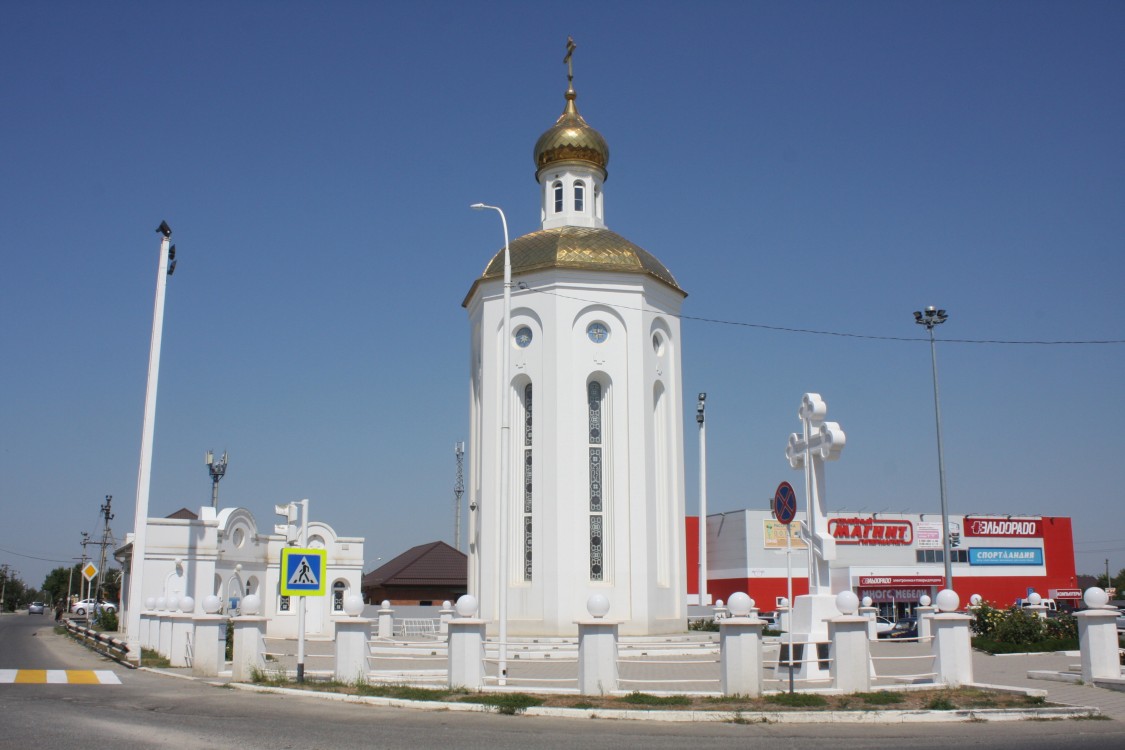 Трудобеликовский. Часовня Николая Чудотворца. общий вид в ландшафте