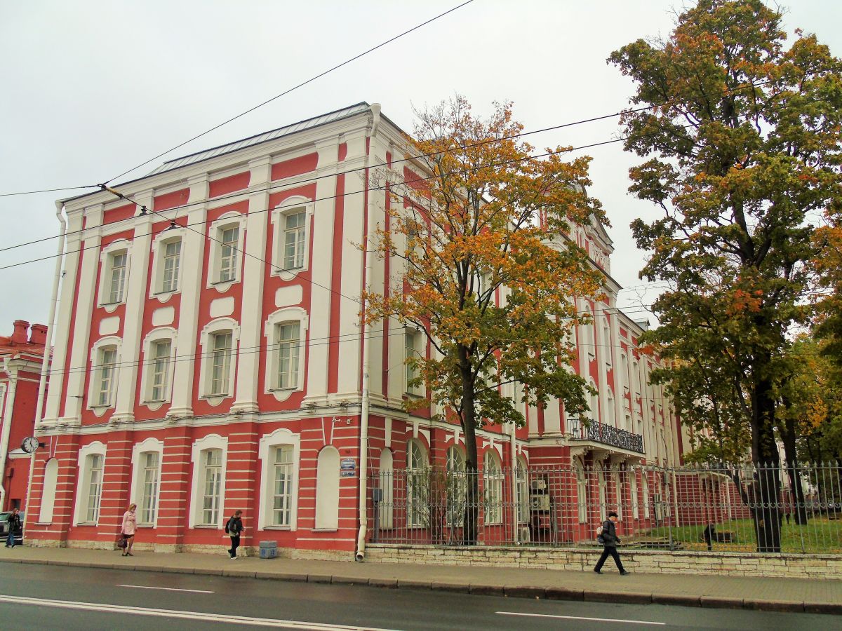 Домовая церковь Петра и Павла при Санкт-Петербургском Университете, Василеостровский район (Санкт-Петербург, г. Санкт-Петербург). фасады