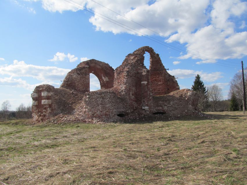 Церковь Спаса Преображения, Мологино (Ржевский район и г. Ржев, Тверская область). общий вид в ландшафте, Вид с остока