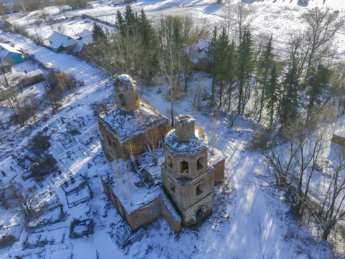 Сныхово. Церковь Троицы Живоначальной. общий вид в ландшафте, Вид с северо-запада