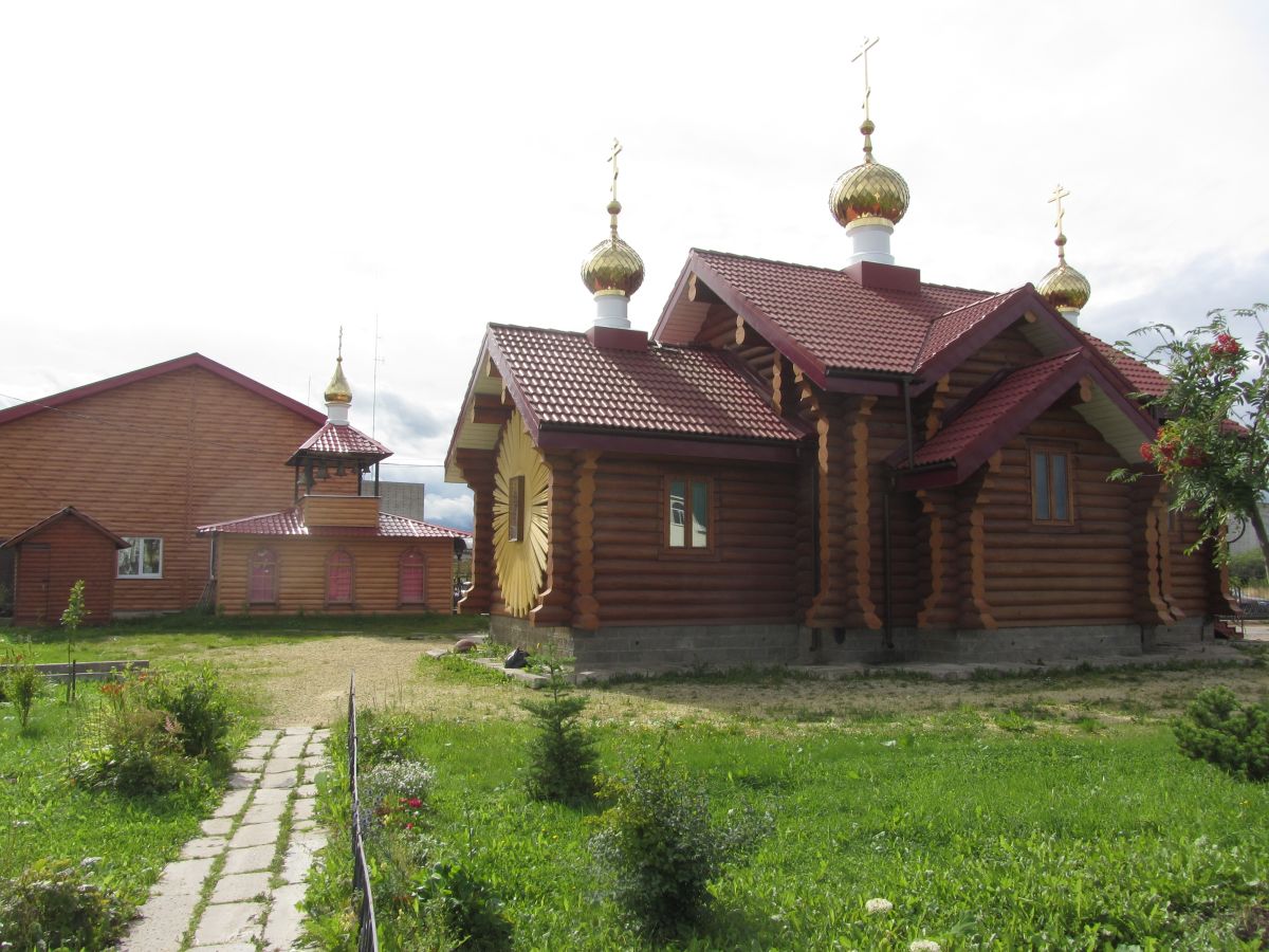 Церковь Владимира равноапостольного, Коммунар (Гатчинский район, Ленинградская область). фасады