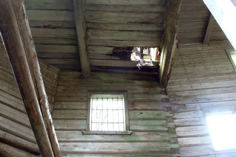 Церковь Георгия Победоносца, Каргиничи (Сергиевское), урочище (Подпорожский район, Ленинградская область). интерьер и убранство