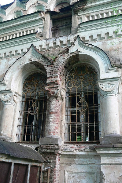 Церковь Екатерины, Льзи (Маловишерский район, Новгородская область). архитектурные детали