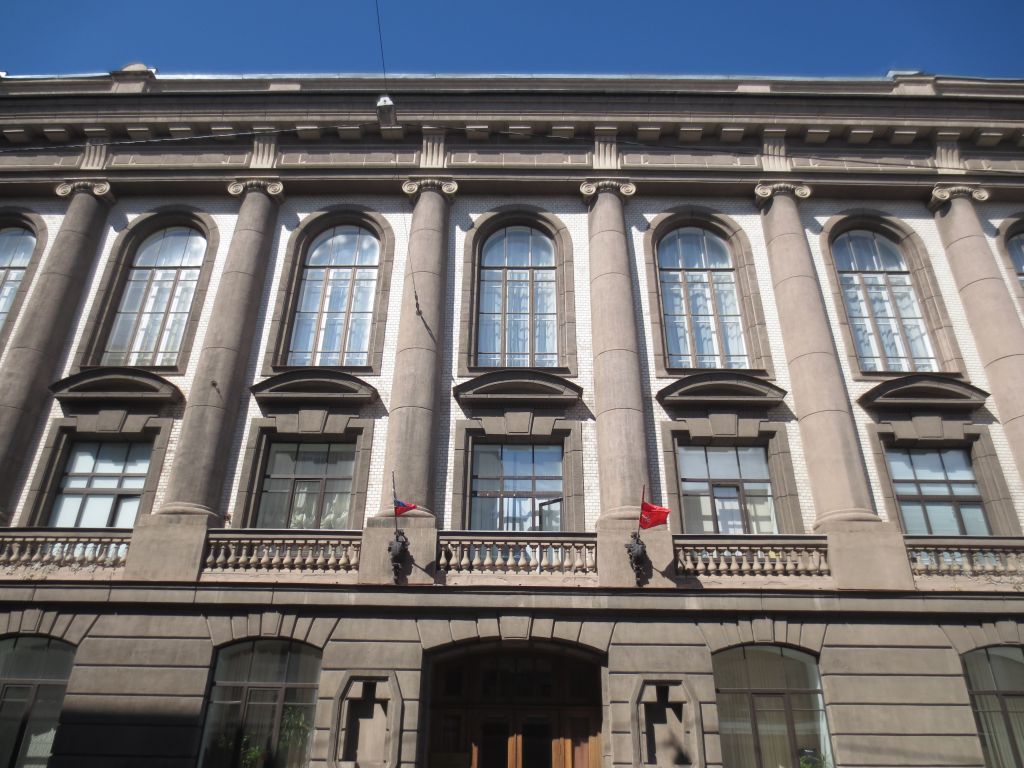 Домовая церковь Рождества Пресвятой Богородицы при бывшей 2-й мужской гимназии, Адмиралтейский район (Санкт-Петербург, г. Санкт-Петербург). архитектурные детали