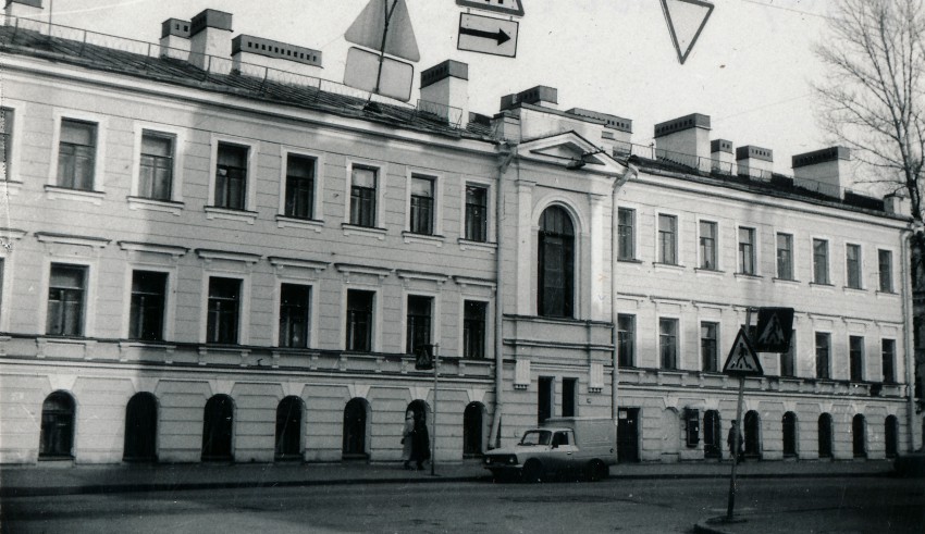 Домовая церковь Николая Чудотворца при бывшем 18-м сапёрном батальоне, Центральный район (Санкт-Петербург, г. Санкт-Петербург). фасады
