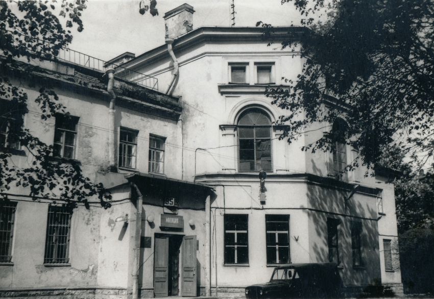 Домовая церковь Покрова Пресвятой Богородицы при бывшей богадельне Мещанского Общества, Московский район (Санкт-Петербург, г. Санкт-Петербург). фасады
