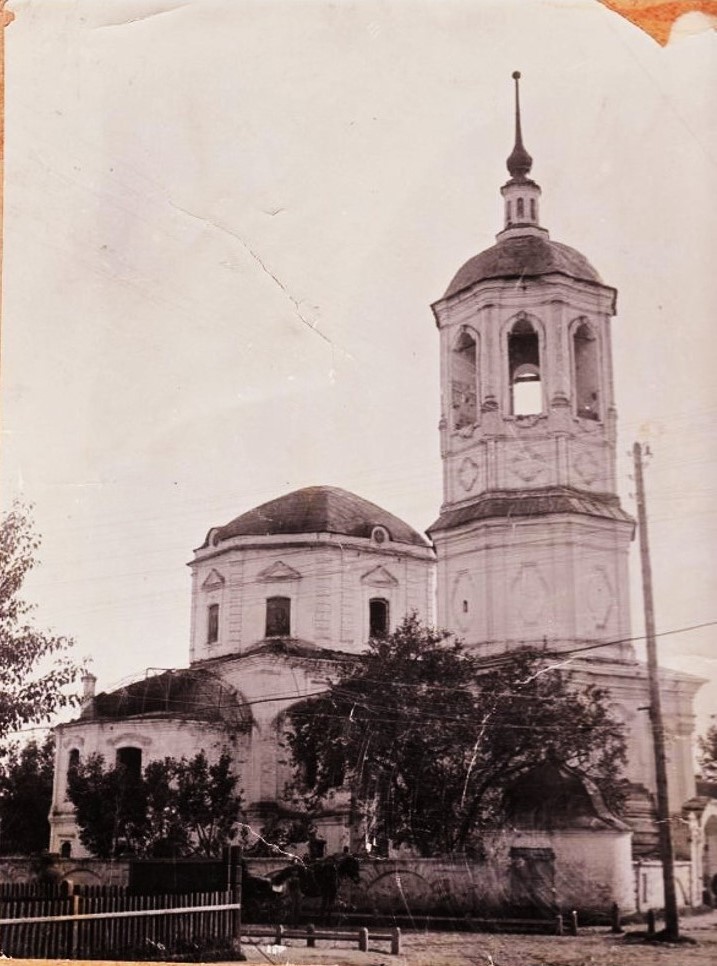Церковь Благовещения Пресвятой Богородицы, Торопец (Торопецкий район, Тверская область). архивная фотография, Вид с северо-востока. Фото 1920-х гг. из фондов Торопецкого краеведческого музея. (ГК № 49558848)
