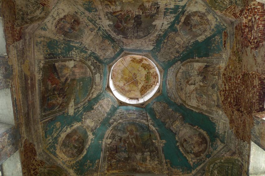 Церковь Троицы Живоначальной, Троица (Любимский район, Ярославская область). интерьер и убранство, Свод     