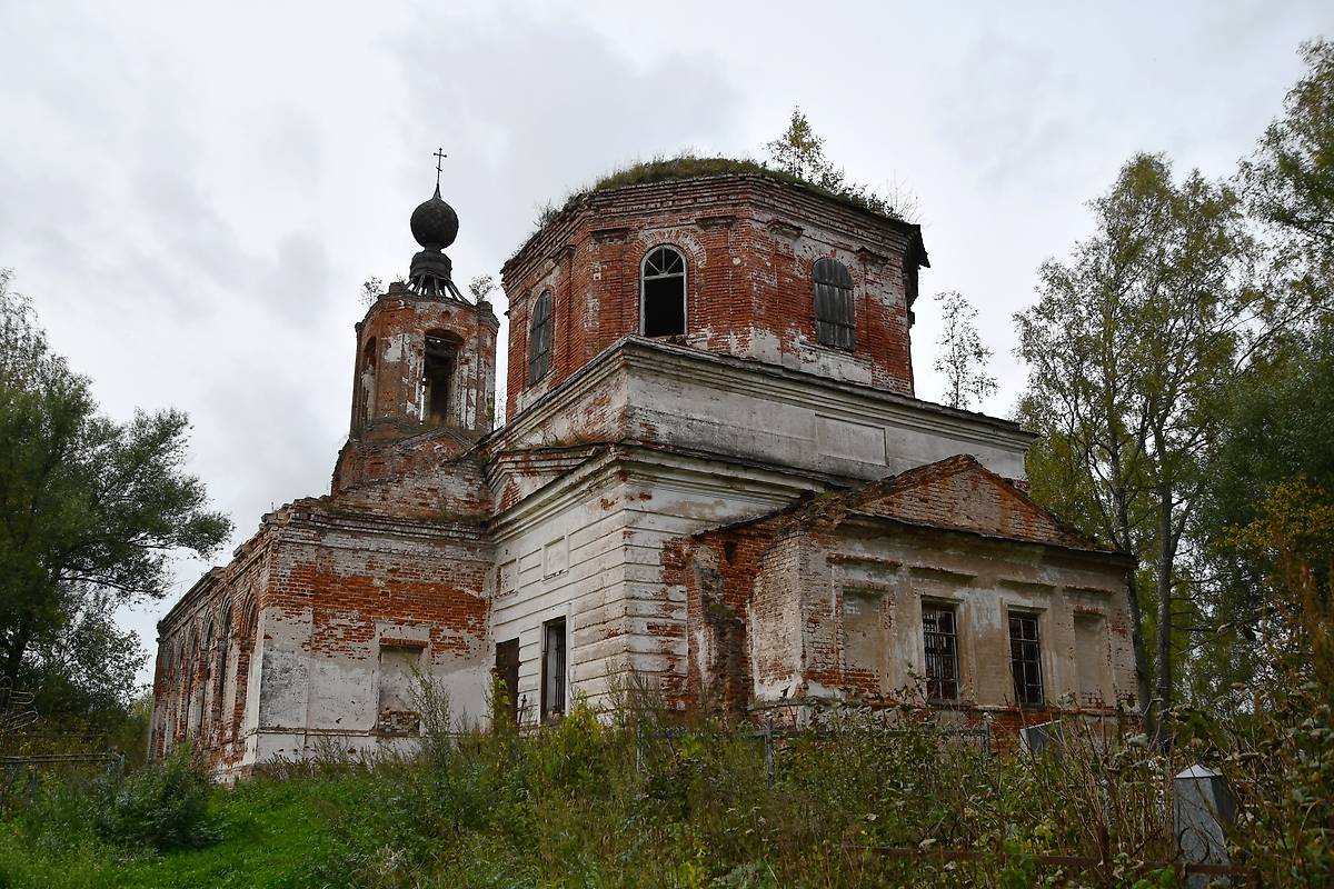 фасады. Церковь Покрова Пресвятой Богородицы, Курганы (Бежецкий район, Тверская область)