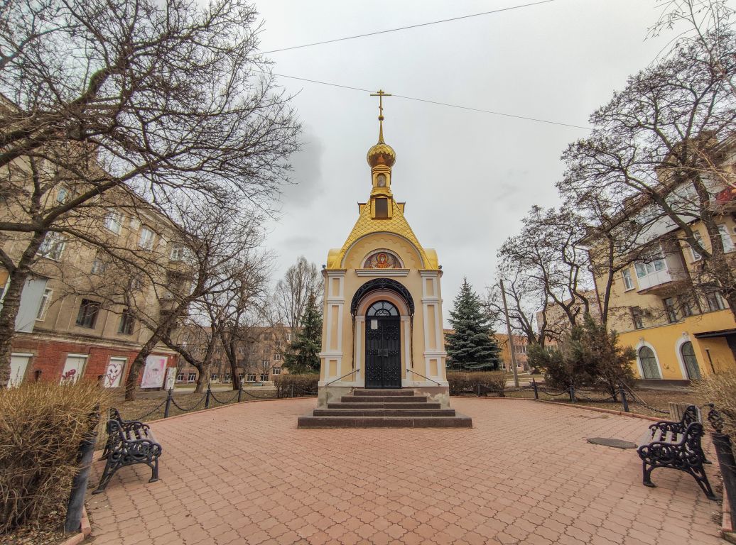 Луганск. Часовня Покрова Пресвятой Богородицы и Георгия Победоносца. художественные фотографии