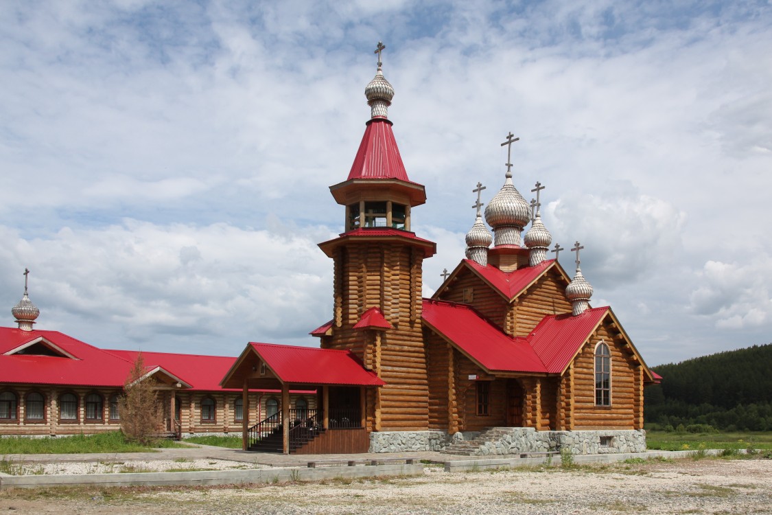 Мариинск. Церковь Георгия Победоносца. фасады, Вид с юго-запада