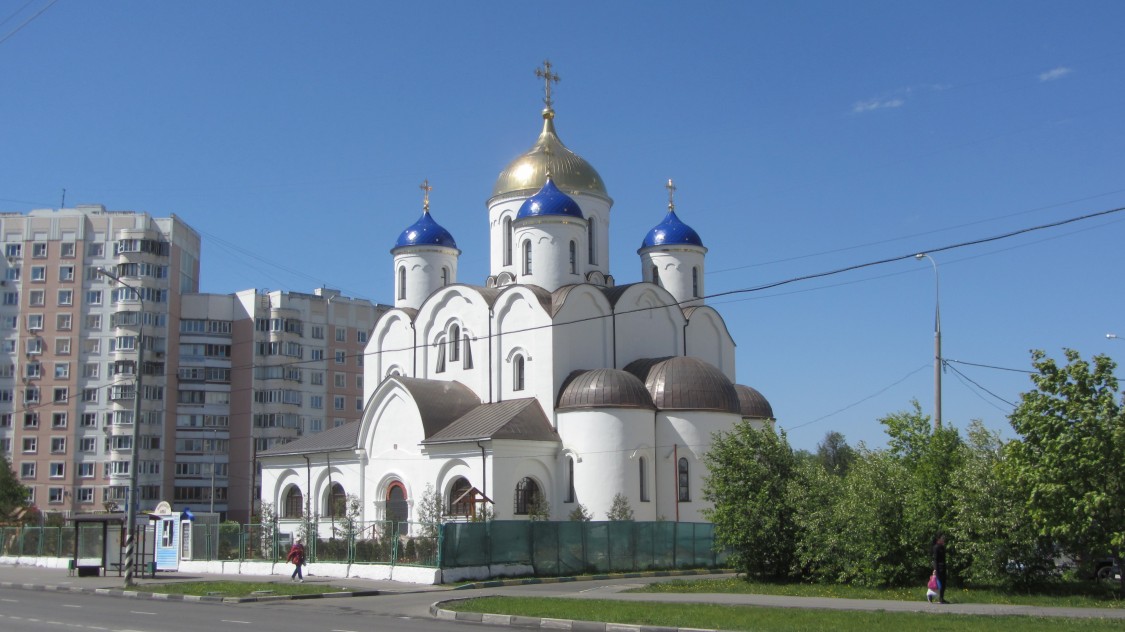Церковь Введения во Храм Пресвятой Богородицы в Южном Бутове, Южное Бутово (Юго-Западный административный округ (ЮЗАО), г. Москва). фасады