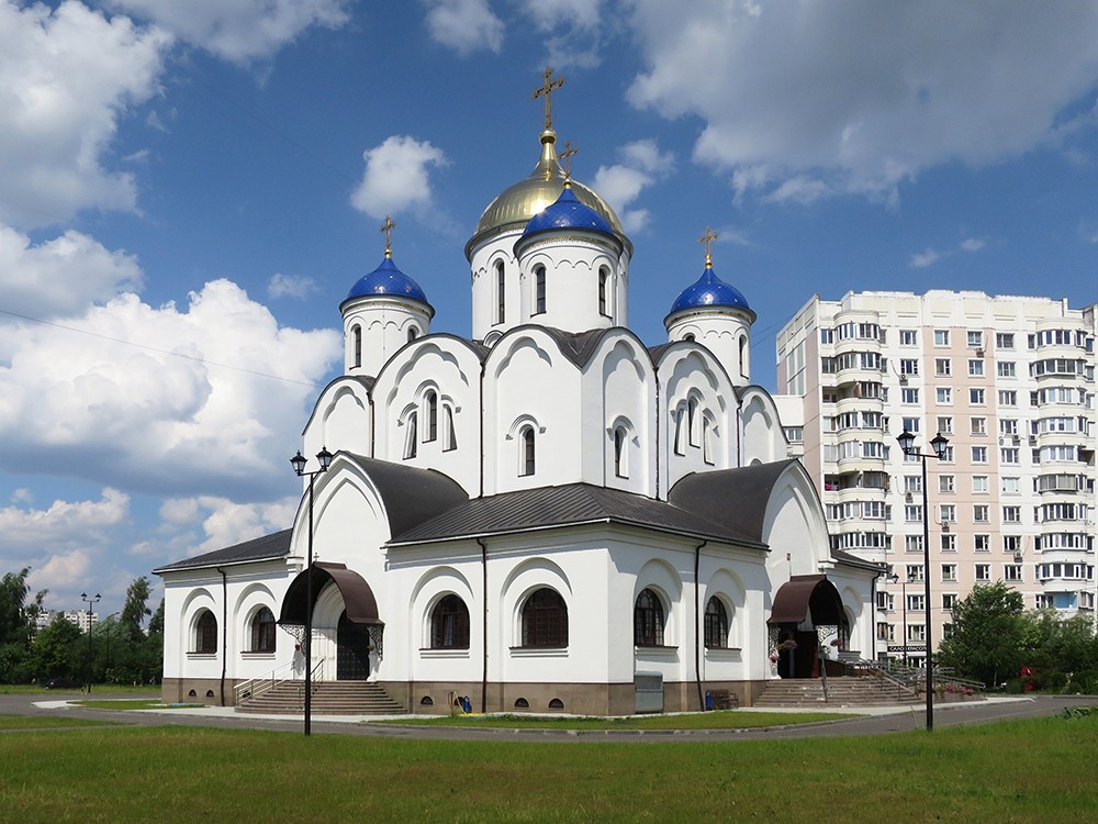 Южное Бутово. Церковь Введения во Храм Пресвятой Богородицы в Южном Бутове. фасады