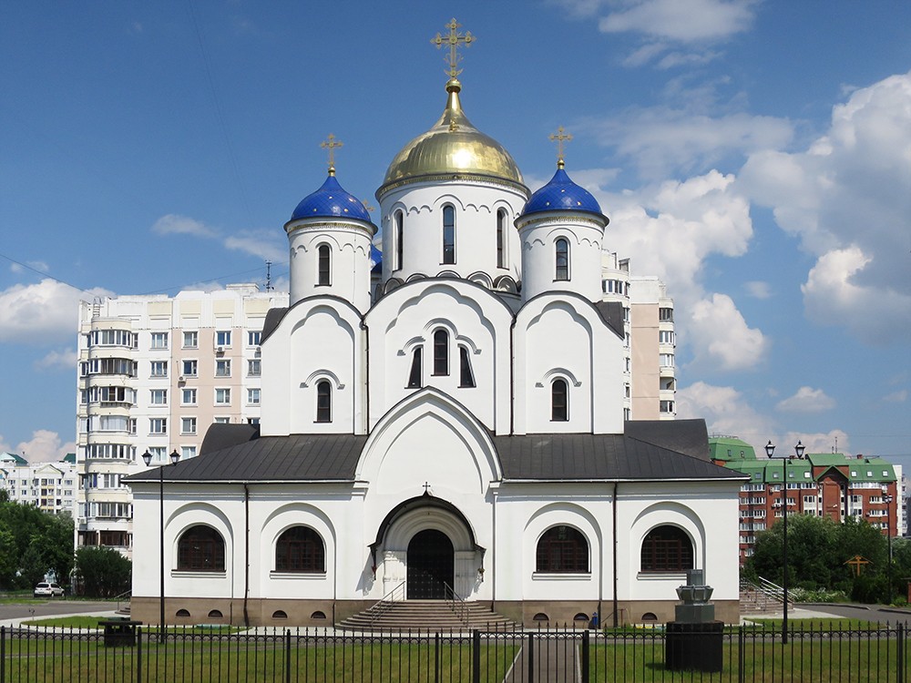 Южное Бутово. Церковь Введения во Храм Пресвятой Богородицы в Южном Бутове. фасады