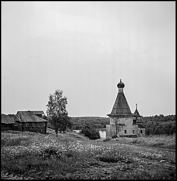 Часовня Николая Чудотворца, Никольское, урочище (Каргопольский район, Архангельская область). архивная фотография, Фото Ильи Гольберга