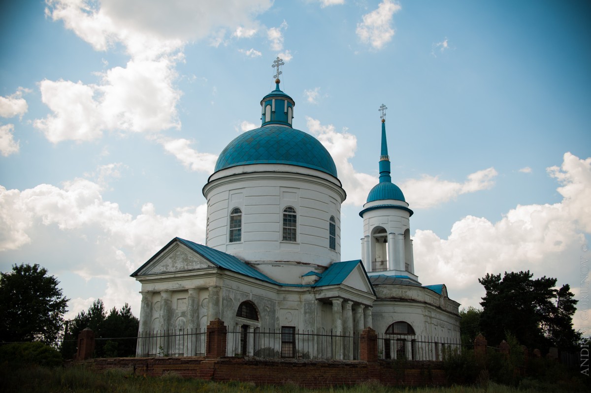 Церковь Воздвижения Креста Господня, Тарлаково Первое (Кузнецкий район и г. Кузнецк, Пензенская область). фасады