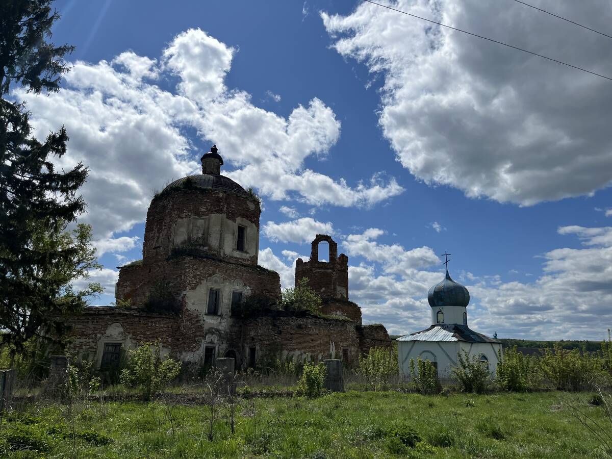 Церковь Преображения Господня, Русская Пенделка (Кузнецкий район и г. Кузнецк, Пензенская область). общий вид в ландшафте