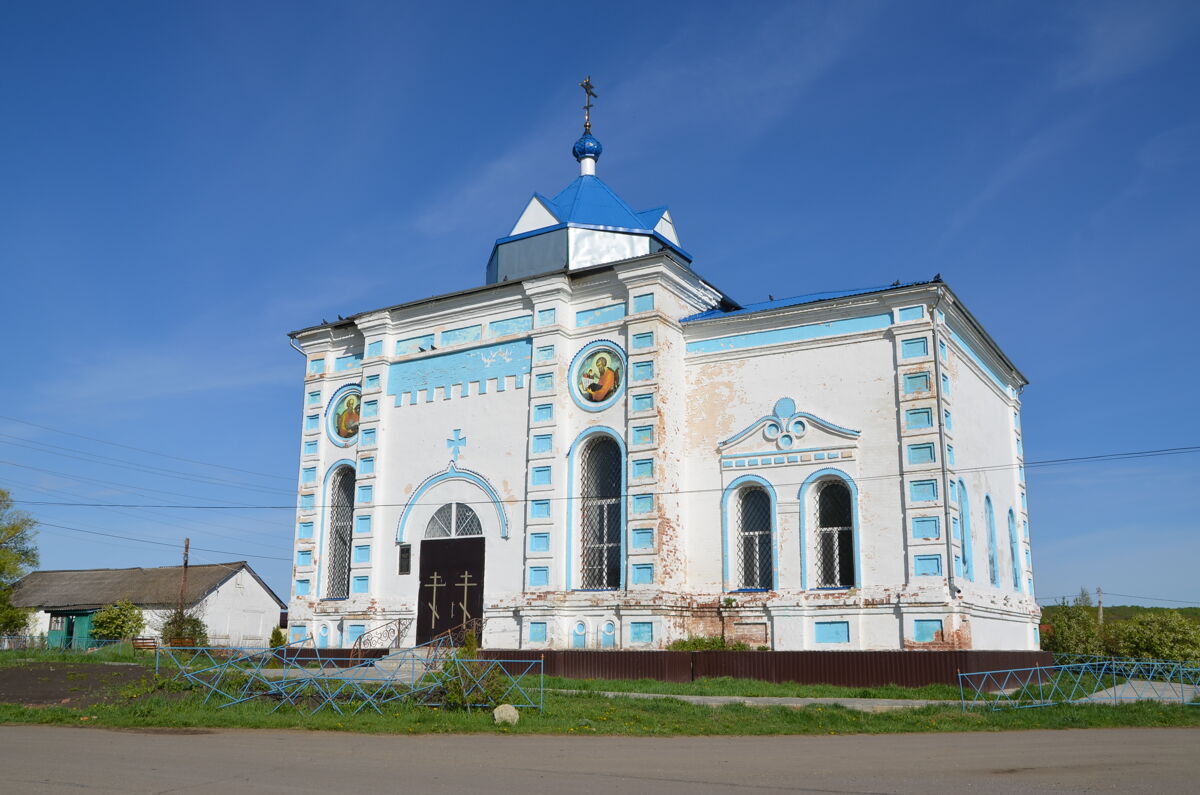 Церковь Введения во храм Пресвятой Богородицы, Низовка (Каменский район, Пензенская область). фасады