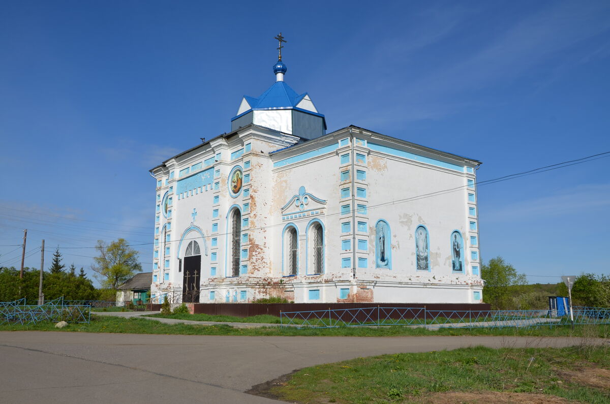 Церковь Введения во храм Пресвятой Богородицы, Низовка (Каменский район, Пензенская область). фасады
